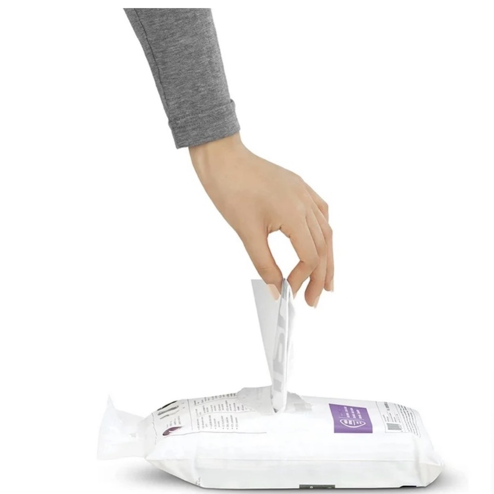 simplehuman Code Q Custom Fit Drawstring Trash Bags โ 20 Count โ 50-65L - Picture 4 of 5